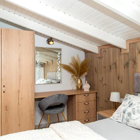 Giannis House Semesterbostad *